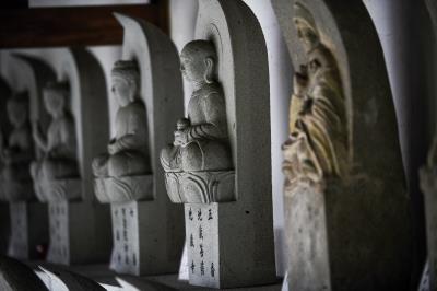 慶修院的88尊石佛，是日本移民在台灣思鄉的寄託。