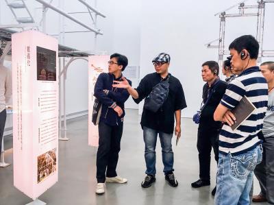 台、越兩地藝術家透過台亞基金會的牽線，有了更為深度的互動與交流。（台亞基金會提供） 