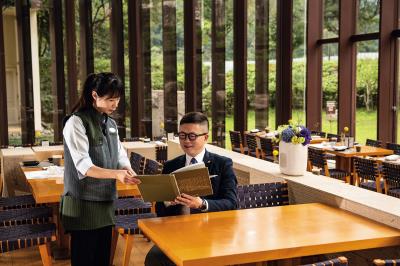 「最理想的服務是你需要的時候，服務就來了。」沈方正說。（莊坤儒攝）