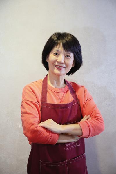 玲玲姊/63歲/行銷主管退休 玲玲姊/63歲/行銷主管退休