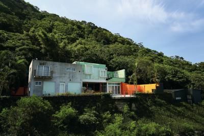 江賢二在美國紐約時,已經萌生藝術園區的構想, 直到看見台東金樽的自然美景,才下定決心實現理想。 江賢二在美國紐約時,已經萌生藝術園區的構想, 直到看見台東金樽的自然美景,才下定決心實現理想。