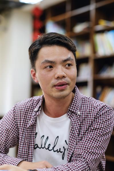 林昊星大學畢業後,到博幼台東中心擔任數學老師,希望透過教育幫助學生找到夢想,開拓視野。 林昊星大學畢業後,到博幼台東中心擔任數學老師,希望透過教育幫助學生找到夢想,開拓視野。