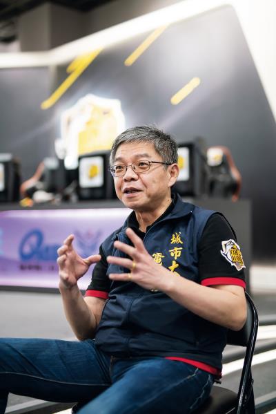 詹勳鴻洞見產業前景,再結合正規教育,是台灣電競教育的重要推手。 詹勳鴻洞見產業前景,再結合正規教育,是台灣電競教育的重要推手。