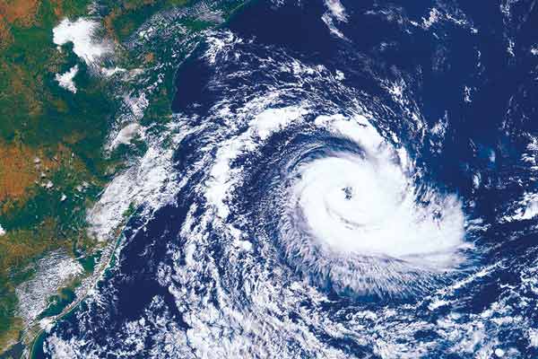 䭷ֳI䭷pͦA The Making of a Typhoon 